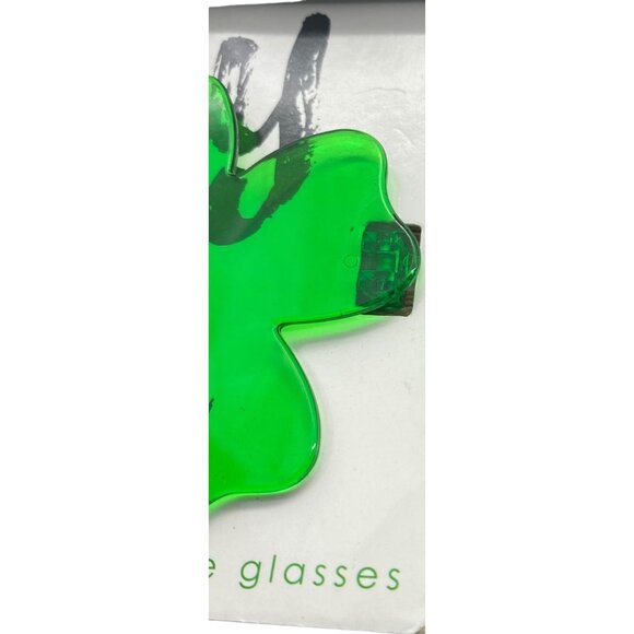 Lady Luck Green Tinted Shamrock 4 Leaf Clover Sunglasses NEW St. Patrick's Day - Picture 3 of 3